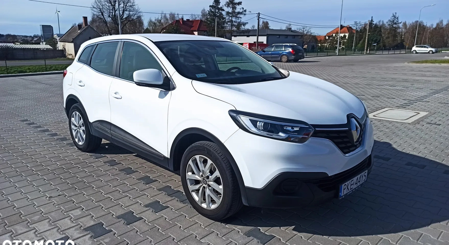 Renault Kadjar cena 48900 przebieg: 77900, rok produkcji 2016 z Kępno małe 596